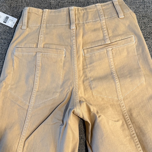 Delaney Crop Clean-seamed High-rise Wide Leg Jeans - Picture 6 of 6